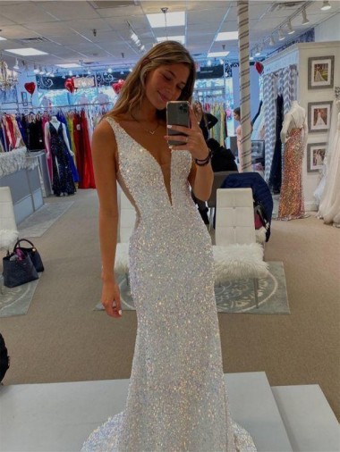 Sleeveless Shown Color Sheath V-Neck Prom Dresses Mississauga